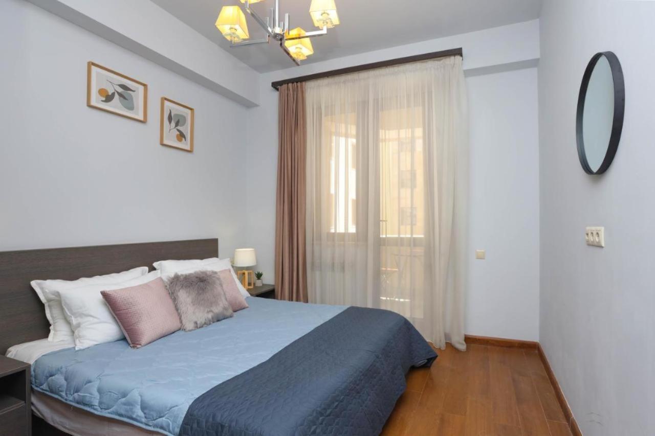 Apartment Near Republic Square Yerevan Exterior photo