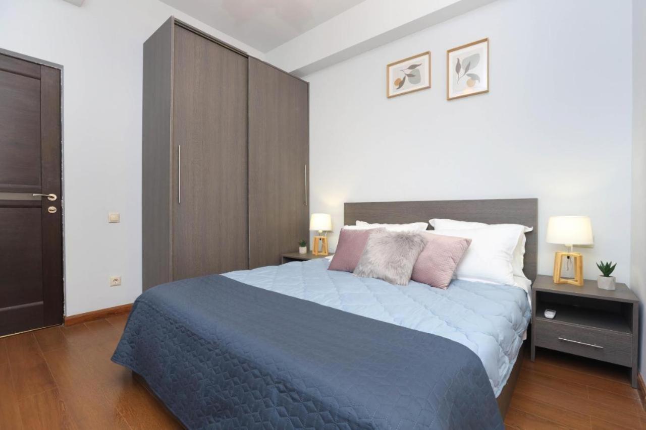 Apartment Near Republic Square Yerevan Exterior photo
